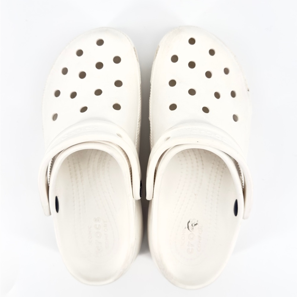 CROCS Women’s Cream Clogs